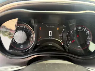 Dodge Challenger SXT 2022 con tracción en todas las ruedas