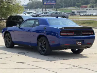 Dodge Challenger SXT 2022 con tracción en todas las ruedas