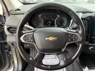 2020 Chevrolet Traverse AWD 4p LT de tela con 1LT