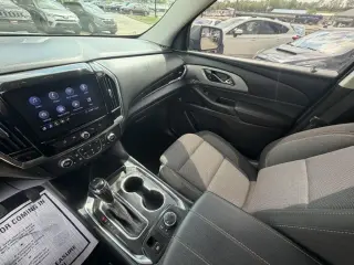 2020 Chevrolet Traverse AWD 4p LT de tela con 1LT