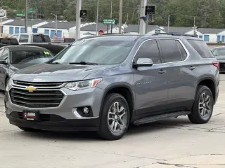 2020 Chevrolet Traverse AWD 4p LT de tela con 1LT