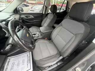 2020 Chevrolet Traverse AWD 4p LT de tela con 1LT