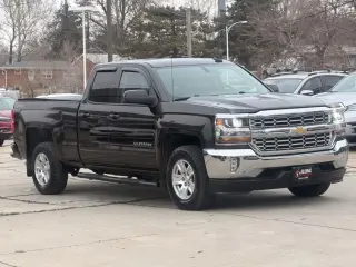 Chevrolet Silverado 1500 4WD Doble Cab 143.5" LT con 1LT de 2018