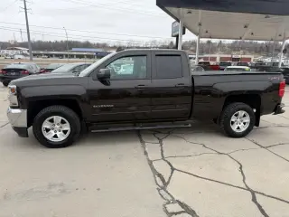 Chevrolet Silverado 1500 4WD Doble Cab 143.5" LT con 1LT de 2018