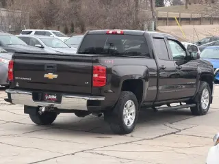 Chevrolet Silverado 1500 4WD Doble Cab 143.5" LT con 1LT de 2018