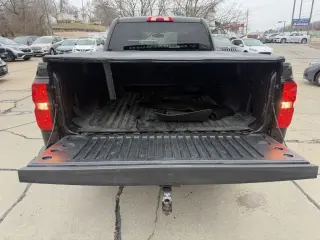 Chevrolet Silverado 1500 4WD Doble Cab 143.5" LT con 1LT de 2018