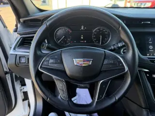 Cadillac XT5 AWD 2021 4p Lujo