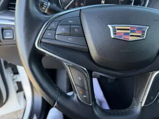 Cadillac XT5 AWD 2021 4p Lujo