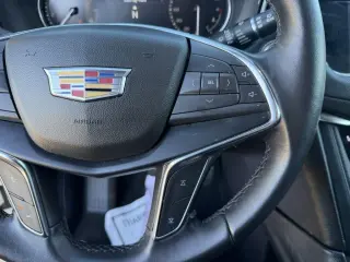 Cadillac XT5 AWD 2021 4p Lujo