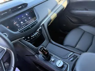 Cadillac XT5 AWD 2021 4p Lujo