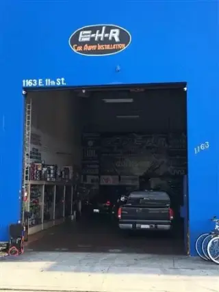 CAR AUDIO INSTALLATION