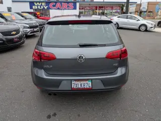 2017 Volkswagen Golf TSI S