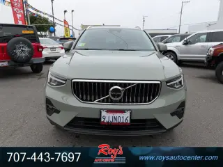 2024 Volvo XC40 B5 Plus Bright Theme