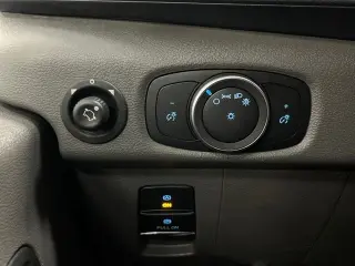 2023 Ford Transit-250