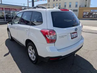 2016 Subaru Forester 2.5i  AWD