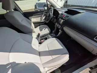 2016 Subaru Forester 2.5i  AWD