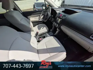 2016 Subaru Forester 2.5i  AWD
