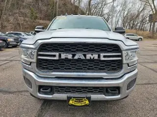 Ram 3500 CREW CAB 2020