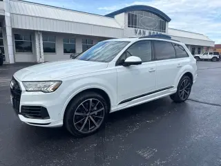 2022 Audi Q7