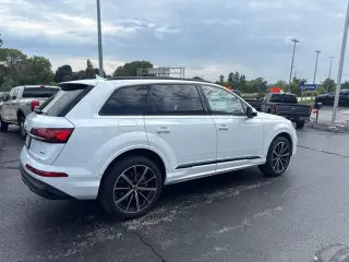 2022 Audi Q7