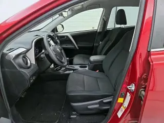 Toyota RAV4 2018 LE 4dr SUV