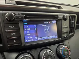 Toyota RAV4 2018 LE 4dr SUV