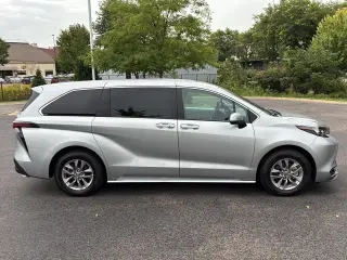2025 Toyota Sienna