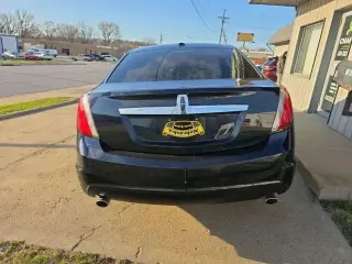 Lincoln MKS 2009