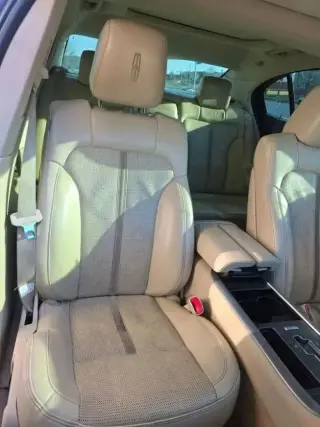 Lincoln MKS 2009
