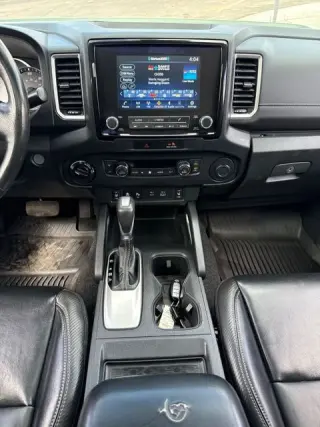 2022 Nissan Frontier Crew Cab SV 4x4