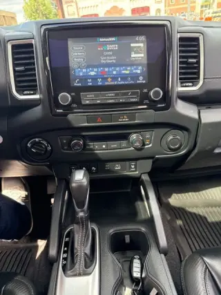 2022 Nissan Frontier Crew Cab SV 4x4