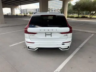 2024 Volvo XC60 B5 Plus Dark Theme