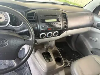 2006 Toyota Tacoma