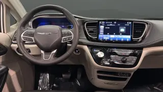 2023 Chrysler Pacifica Hybrid