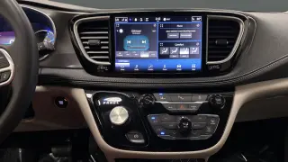 2023 Chrysler Pacifica Hybrid