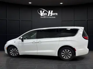 2023 Chrysler Pacifica Hybrid