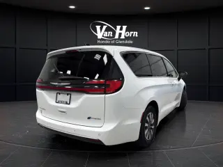 2023 Chrysler Pacifica Hybrid