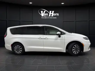 2023 Chrysler Pacifica Hybrid
