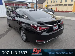 2021 Lexus ES300h