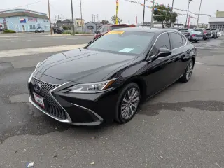 2021 Lexus ES300h