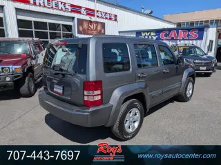 2012 Jeep Liberty Sport  4WD