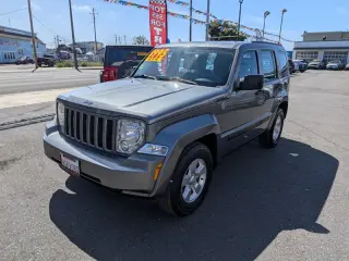 2012 Jeep Liberty Sport  4WD