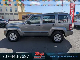 2012 Jeep Liberty Sport  4WD
