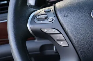 2016 INFINITI Q70