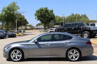 2016 INFINITI Q70
