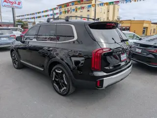 2023 Kia Telluride S  AWD