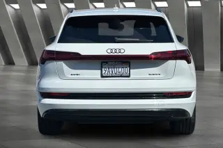 Audi e-tron 2022 AWD quattro Premium Plus 4dr SUV
