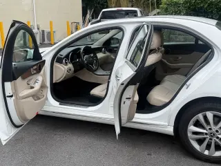 2019 Mercedes-Benz C 300