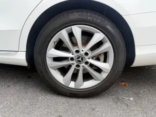 2019 Mercedes-Benz C 300