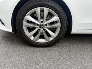 2019 Mercedes-Benz C 300